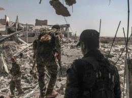 Руины иракской "столицы" ИГИЛ показали с беспилотника (видео)