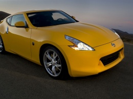 Nissan выпускает наследника 370Z c турбированной "четверкой"