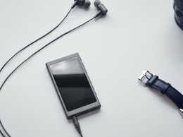 Sony представила плеер Walkman NW-A40 и беспроводные наушники WH-H900N