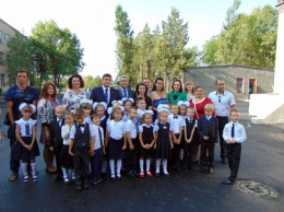 Власти Одесской области на День знаний пиарилась на школьниках