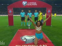 Голую Femen на матче Украина-Турция задержали