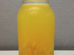 Если вы пьете лимонную воду по утрам, добавьте ананас к ней. Вот самая важная причина зачем!