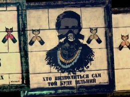 Граффити на Грушевского начнут восстанавливать уже завтра