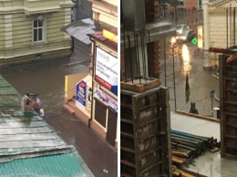 В Ивано-Франковске после грозы подтопило центр города