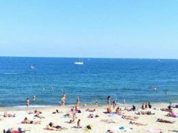 На одесском пляже туристка лишилась денег, документов и обратного билета (ФОТО)