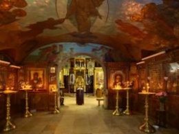 Сотрясение мозга от удара крестом: В сети прокомментировали инцидент в храме Москвы