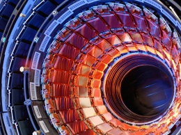 Физики ЦЕРН устанавливают на БАК детектор для поисков "новой физики"