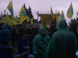 Владельцы авто на еврономерах заявили о бессрочной акции под Радой