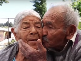 81 год брака, 110 внуков - но эти двое до сих пор любят друг друга как подростки!