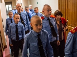 В Томске кадеты объявили голодовку из-за опарышей в каше