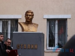 39% россиян поддержали идею установки памятников Сталину