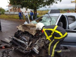 ДТП на Закарпатье: в столкновении Peugeot 407 и грузовика Iveco погиб пассажир, трое травмировано. ФОТО