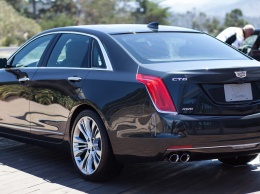 Cadillac представил юбилейную версию седана CTS-V