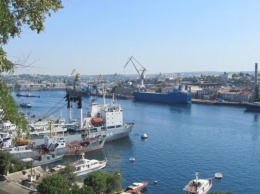 В Севастополь прибыло иностранное судно, нарушив украинский закон