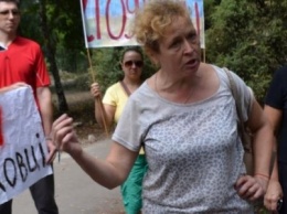 Криворожане просят остановить вырубку деревьев в Гданцевском парке (ФОТО)