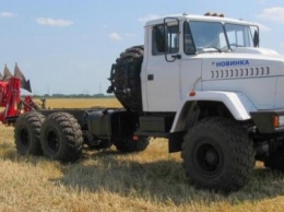 Автотрактор КрАЗ МЭЗ-330 испытали в поле (фото и видео)