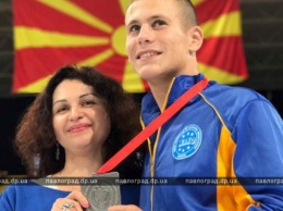 Павлоградец стал серебряным призером Чемпионата Европы по кикбоксингу
