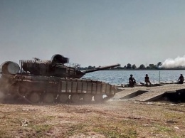 В Херсонской области подразделения ВСУ приняли участие в переброске техники через Днепр