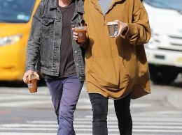 Нетрадиционные пары: Эллен Пейдж и Эмма Портнер на кофе-брейке в Нью-Йорке