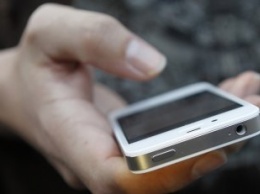 Россиянин потерял на улице телефон, в котором остались его селфи с расчлененной женщиной