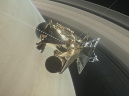 Кассини погрузится в атмосферу Сатурна 15 сентября и самоуничтожится