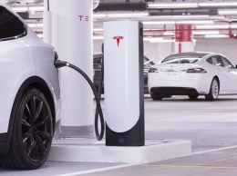 Tesla разработала компактную «городскую» версию Supercharger