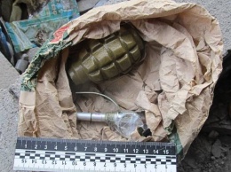 В Киеве возле ж/д вокзала обнаружили гранату