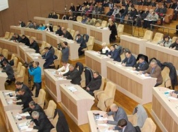 Депутатский «побег» из «УКРОПа» и новые лица: сессия Сумского облсовета