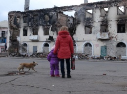 Политик о Донбассе: дети танцевали на фоне выстрелов, это шокирует (видео)