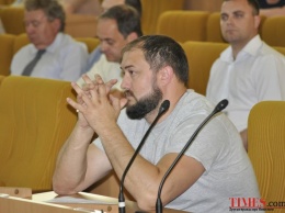 Директор КП "ЭЛУ автодорог" в очередной раз пообещала - на этот раз народному депутату: Все проблемы с ливневкой на Гречишникова будут устранены