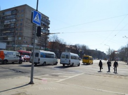 Не пускали в маршрутку: в Запорожье ребенок не мог уехать домой поздно вечером