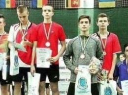 Харьковчане заняли призовые места на юниорском турнире по бадминтону