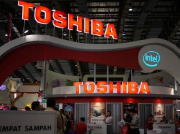 Toshiba договорилась о продаже бизнеса по производству микрочипов