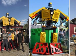 В Николаеве создали уникального 3-метрового робота "Тепловозмэна", - ФОТО