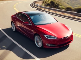 «Бюджетную» Tesla Model S снимают с производства