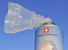 Швейцарцы начали продавать Китаю альпийский воздух в бутылках