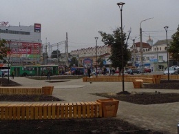 Недоделанный сквер в центре Сум назовут и преобразят