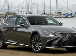 Дешевле конкурентов: названы официальные цены нового Lexus LS