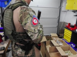 Запорожский водитель, организовавший в гараже оружейный цех, остался на свободе