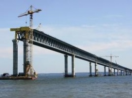 На строительстве Керченского моста у рабочих отбирают смартфоны - блогер