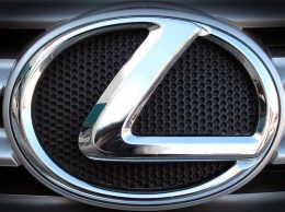 Lexus анонсировал премьеру нового кроссовера