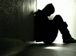 Эксперты сообщают об участившихся подростковых самоубийствах