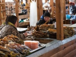 Массовое отравление рыбой во Львове: продавца отправили под домашний арест