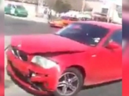 Месть за измену: женщина разбила автомобиль мужа (видео)