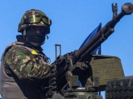 Украинские военные нагло ответили боевиками в бою