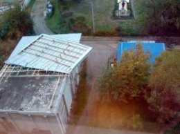 Страшный ураган накрыл Западную Украину: деревья падали прямо на дороги