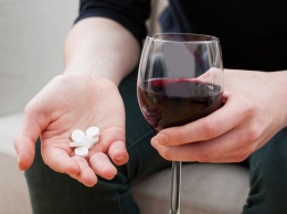 8 препаратов, не сочетаемых с алкоголем