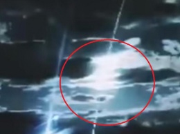Взрыв гигантского метеорита в небе над Китаем попал на видео