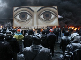 Главное за ночь: повторение Майдана и пожар в поезде под Киевом