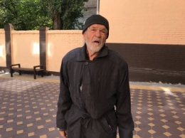 В 75 лет пенсионер оказался выброшенным на улицу (видео)